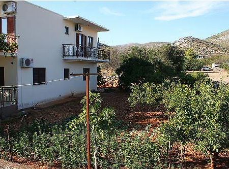 Apartments Gordana Trogir Exterior foto